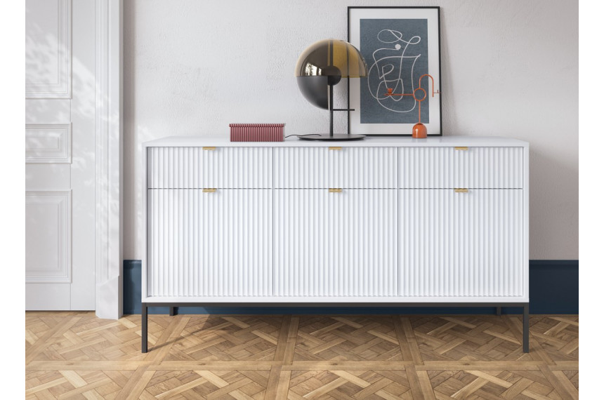 Комод Perfect Home Нова / Nova 3-дверний з 3 шухлядами і чорними ніжками KSZ154 Білий